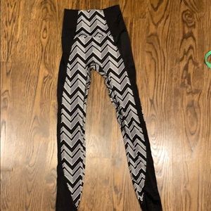 K. Deer black and white leggings